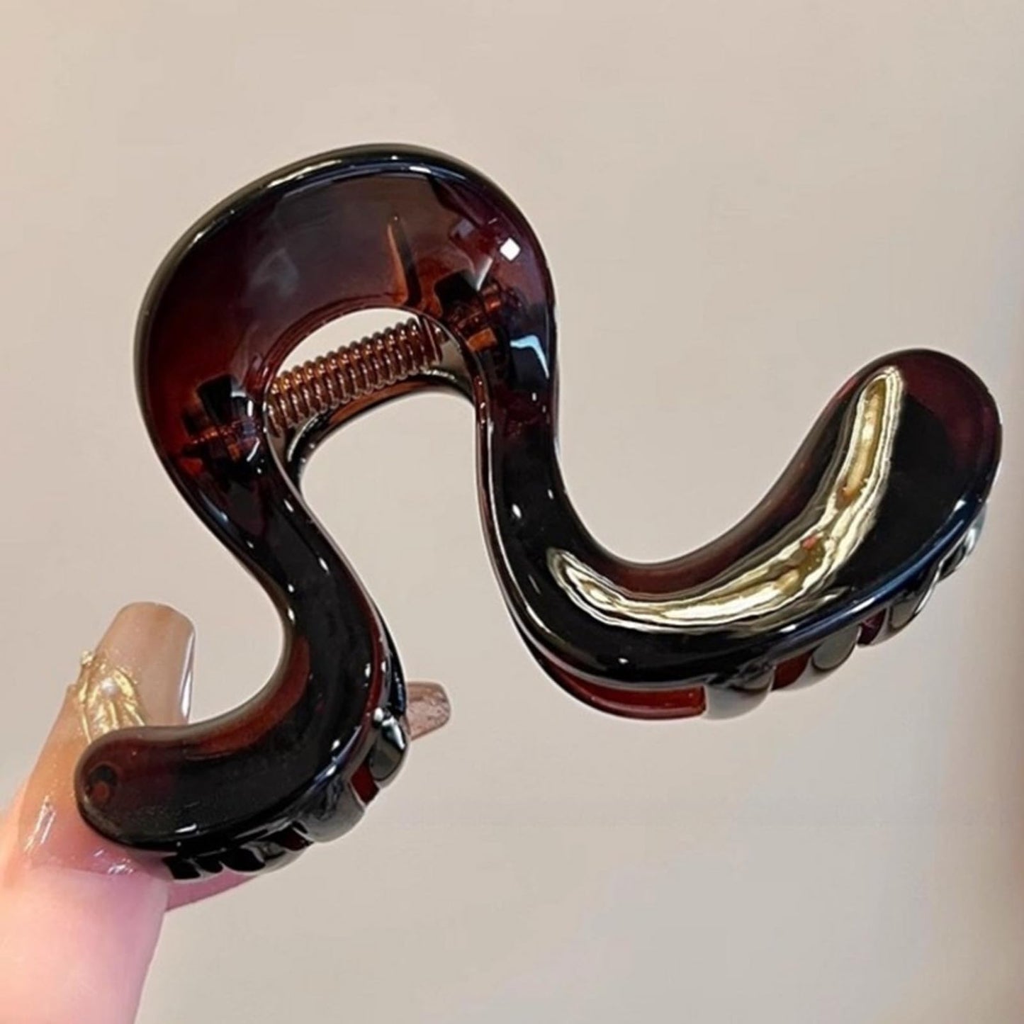 ヘアクリップ 小さめ 6cm しっかりとまる クリップ バンスクリップ ヘアアクセサリー 金属製 バナナクリップ 大人向け 韓風 シンプル オフィス レディース 重量であり 髪留め 髪飾り