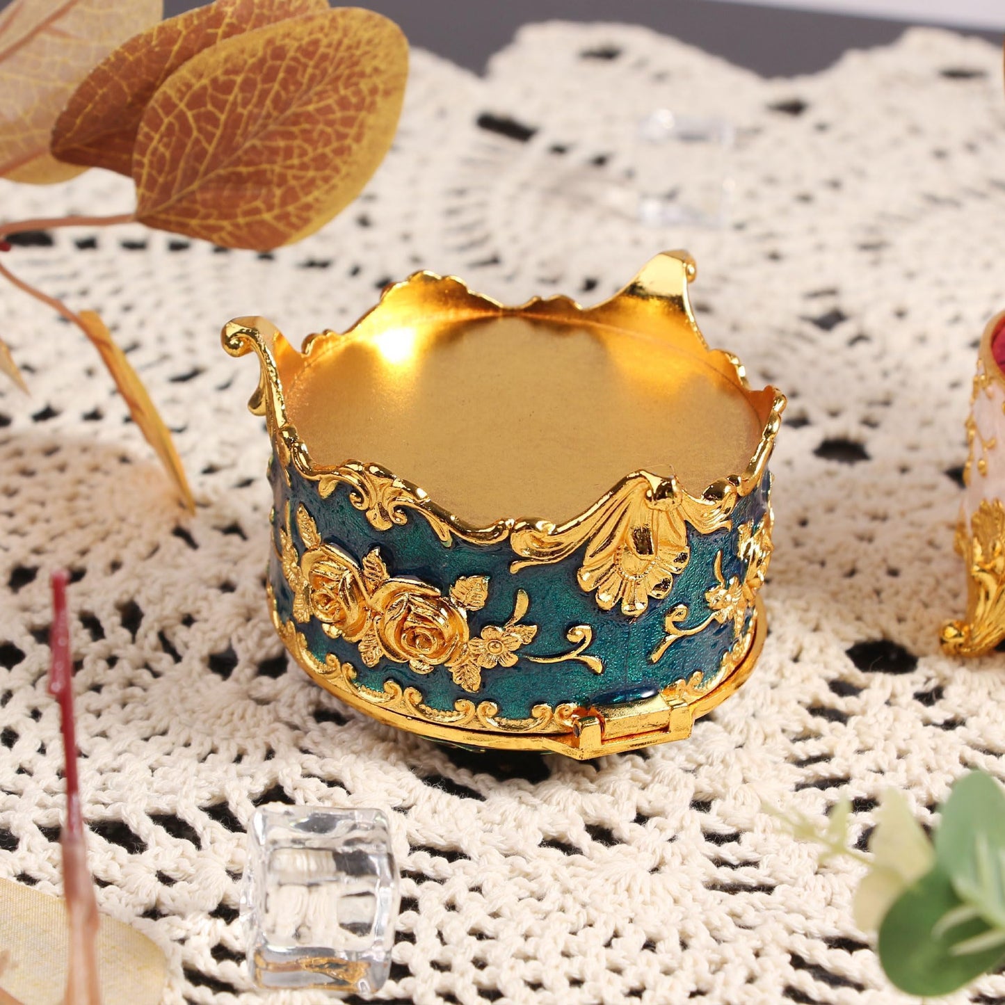 ジュエリーボックス 宝石箱 ジュエリー収納 ジュエリーケース アクセサリー収納 合金製 ジュエリー入れ 花柄 華麗 ブルー