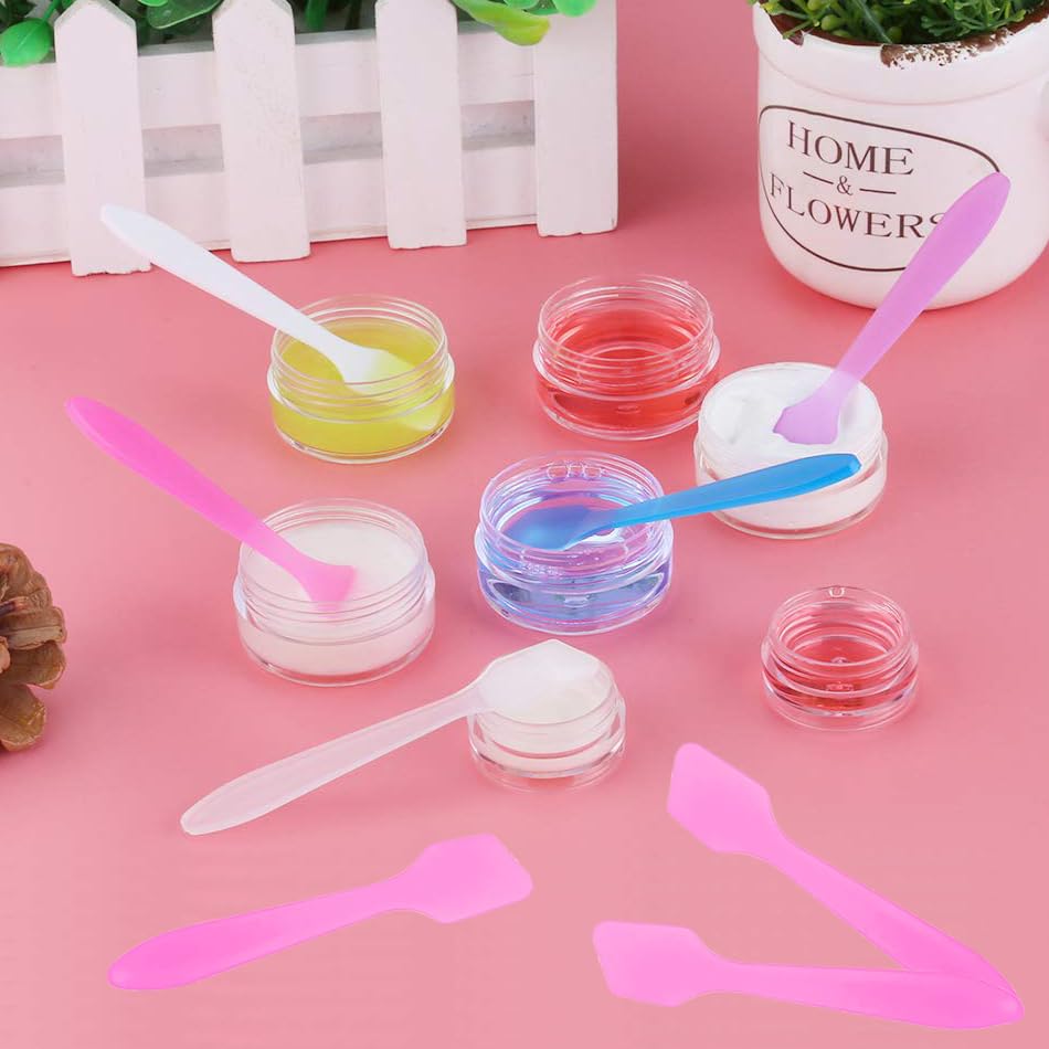 使い捨て スパチュラ【50本セット 】化粧品用 クリーム スパチュラスパチュラ DIY 化粧品 フェイスマスク クリームなどををすくい取る 化粧品スプーン スキンケア   旅行用品 スパチュラ 50個 ピンク、パープル、透明