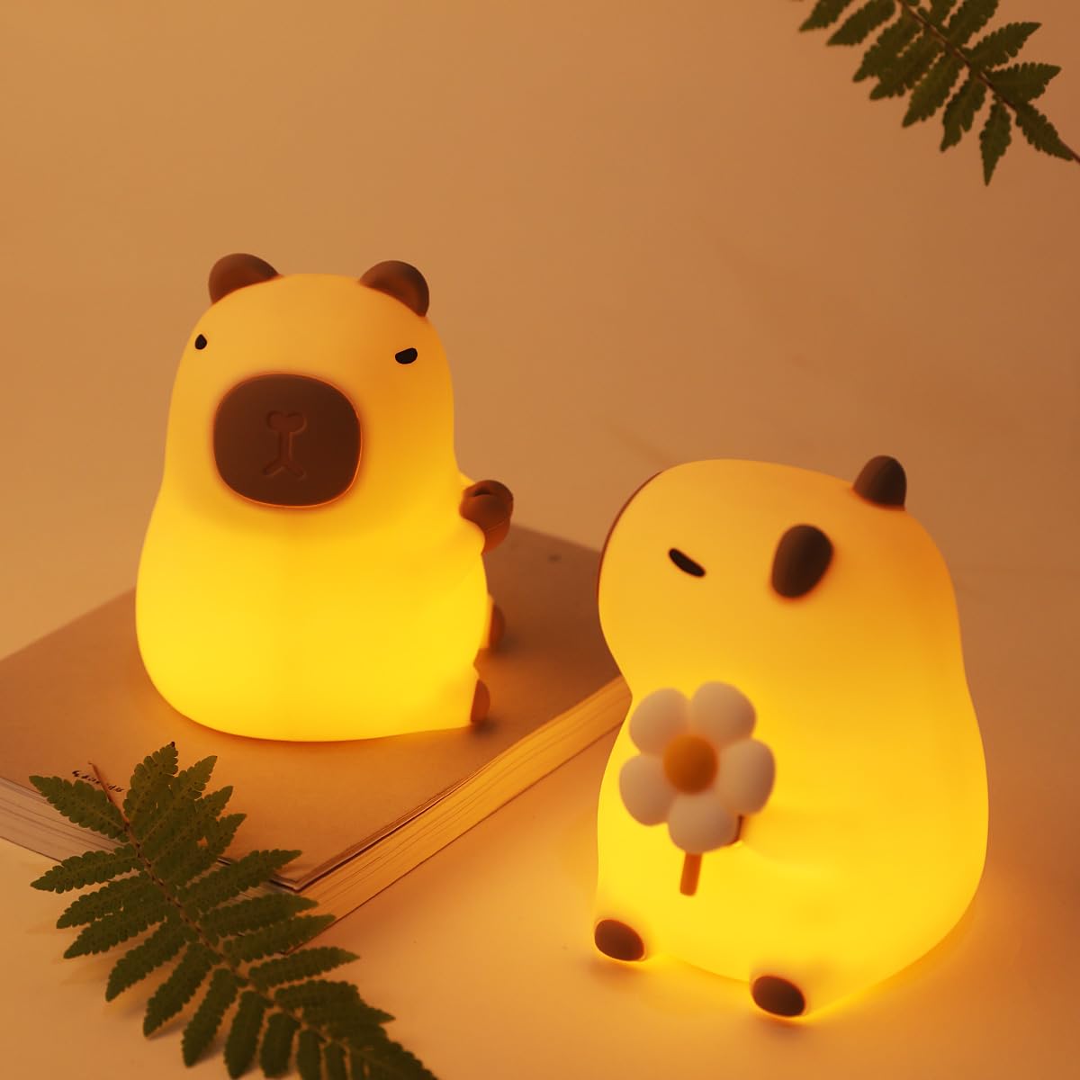 YAVINCOL 授乳ライト ナイトライト 可愛いカピバラ ルームライト ベッドサイドランプ 照明 枕元 ライト 寝室 ライト シリコンライト タッチライト ライト 子供 暖色 ライト 寝る時用ライト led 間接照明 USB充電式 かわいい 誕プレ 子ども部屋 capybara