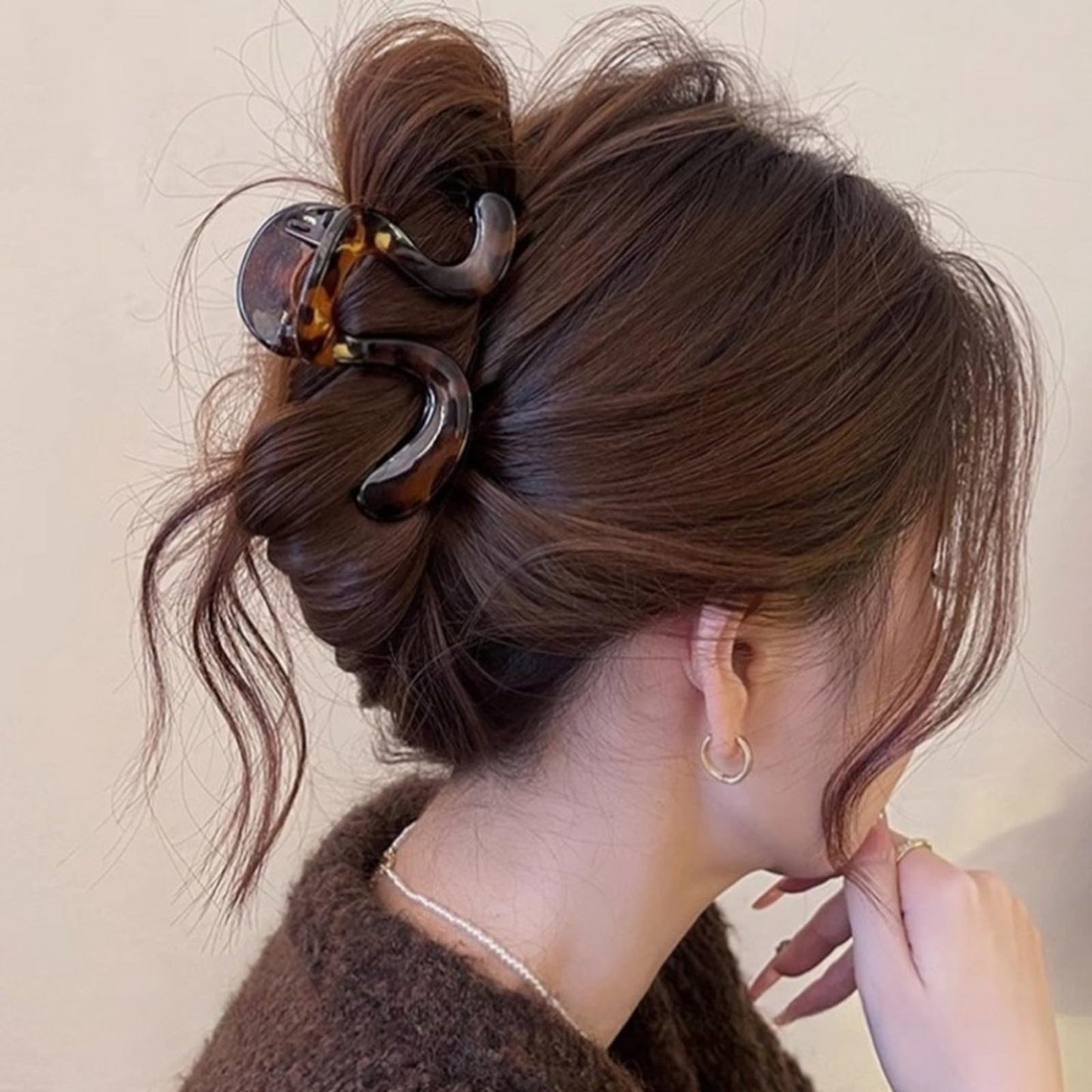 ヘアクリップ 小さめ 6cm しっかりとまる クリップ バンスクリップ ヘアアクセサリー 金属製 バナナクリップ 大人向け 韓風 シンプル オフィス レディース 重量であり 髪留め 髪飾り