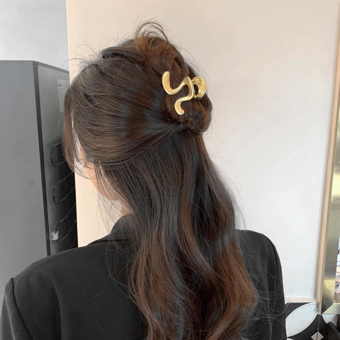 ヘアクリップ 小さめ 6cm しっかりとまる クリップ バンスクリップ ヘアアクセサリー 金属製 バナナクリップ 大人向け 韓風 シンプル オフィス レディース 重量であり 髪留め 髪飾り